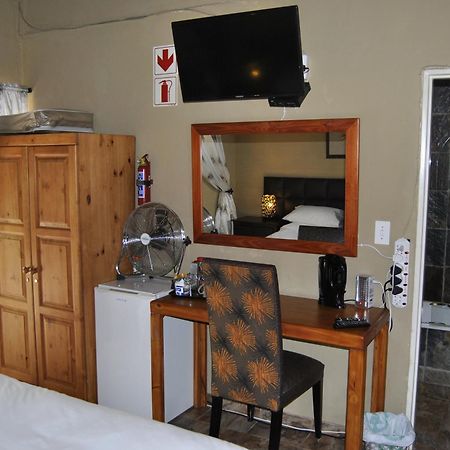 Birch Tree Cottage Johannesburg Ngoại thất bức ảnh
